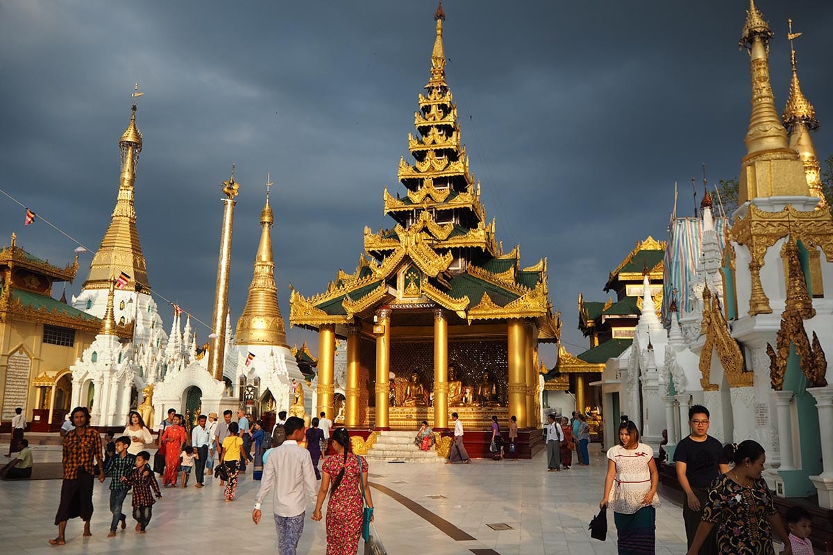 Unsere schönsten Myanmar Sehenswürdigkeiten: Shwedagon Pagode in Yangon