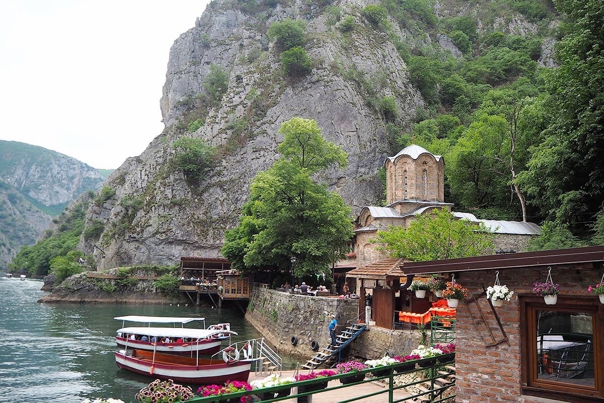 Außergewöhnliche Reisetrends 2020 mit Kindern – Mazedonien Matka Canyon bei Skopje
