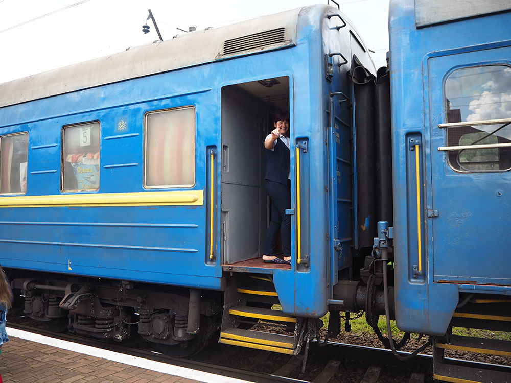 Außergewöhnliche Reiseideen in Europa mit Kindern – Zugfahren in der Ukraine